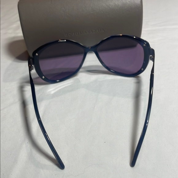 BCBGMaxAzria Blue Black Sunglasses main image 5
